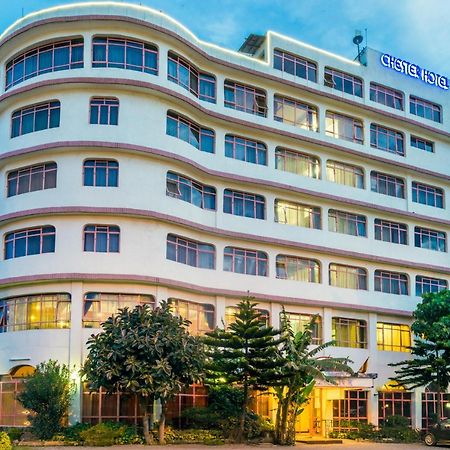 Chester Hotel Nakuru Esterno foto