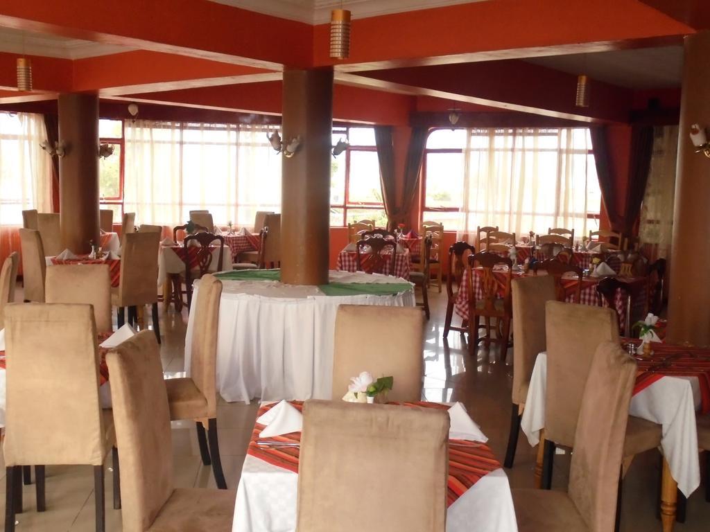 Chester Hotel Nakuru Esterno foto