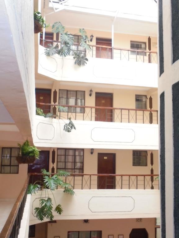 Chester Hotel Nakuru Esterno foto