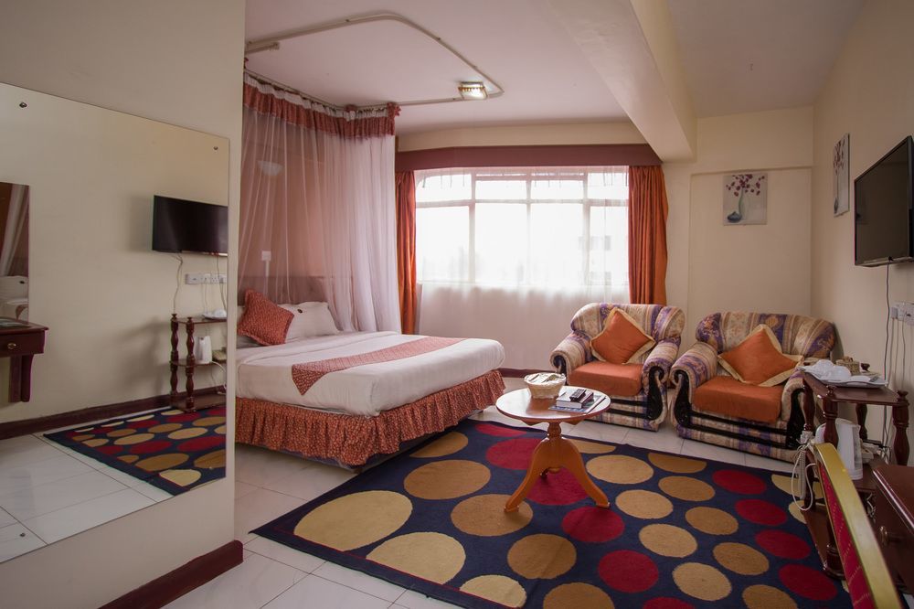 Chester Hotel Nakuru Esterno foto