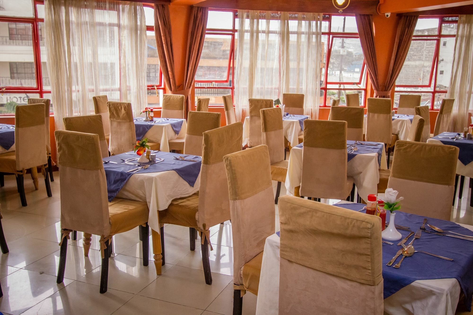 Chester Hotel Nakuru Esterno foto